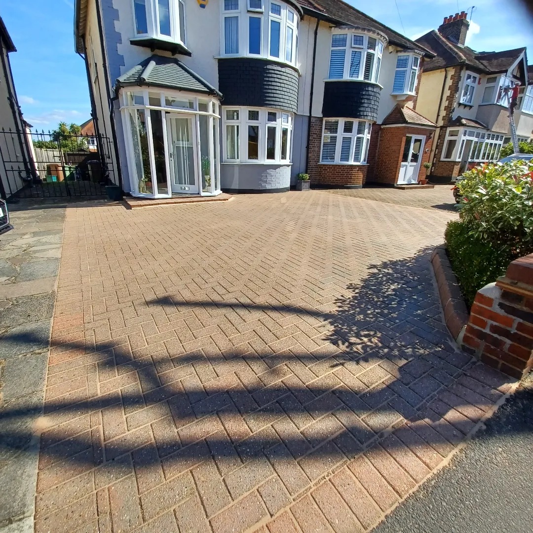 X-stream pressure washing, driveway, patio cleaning services